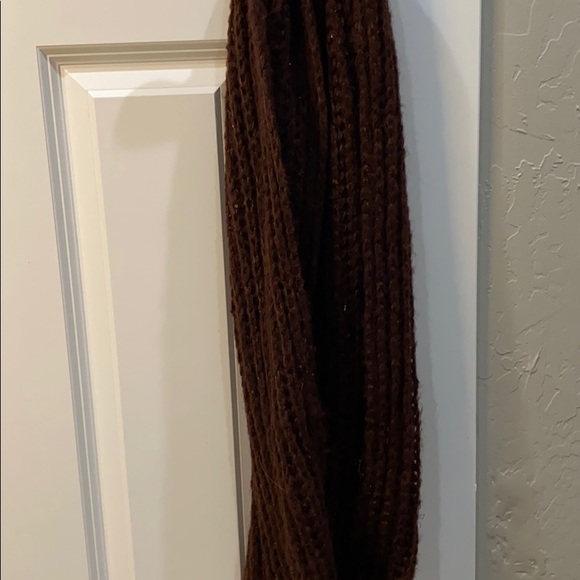 Infinity Scarf - Picture 2 of 3